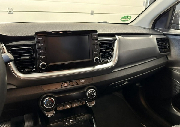 Kia Stonic cena 65999 przebieg: 104028, rok produkcji 2017 z Dąbie małe 277